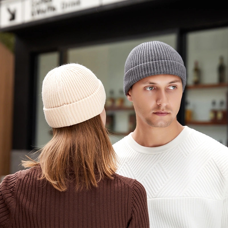 Cappello lavorato a maglia inv - Beanie Cuffed Knit recensione e prezzo